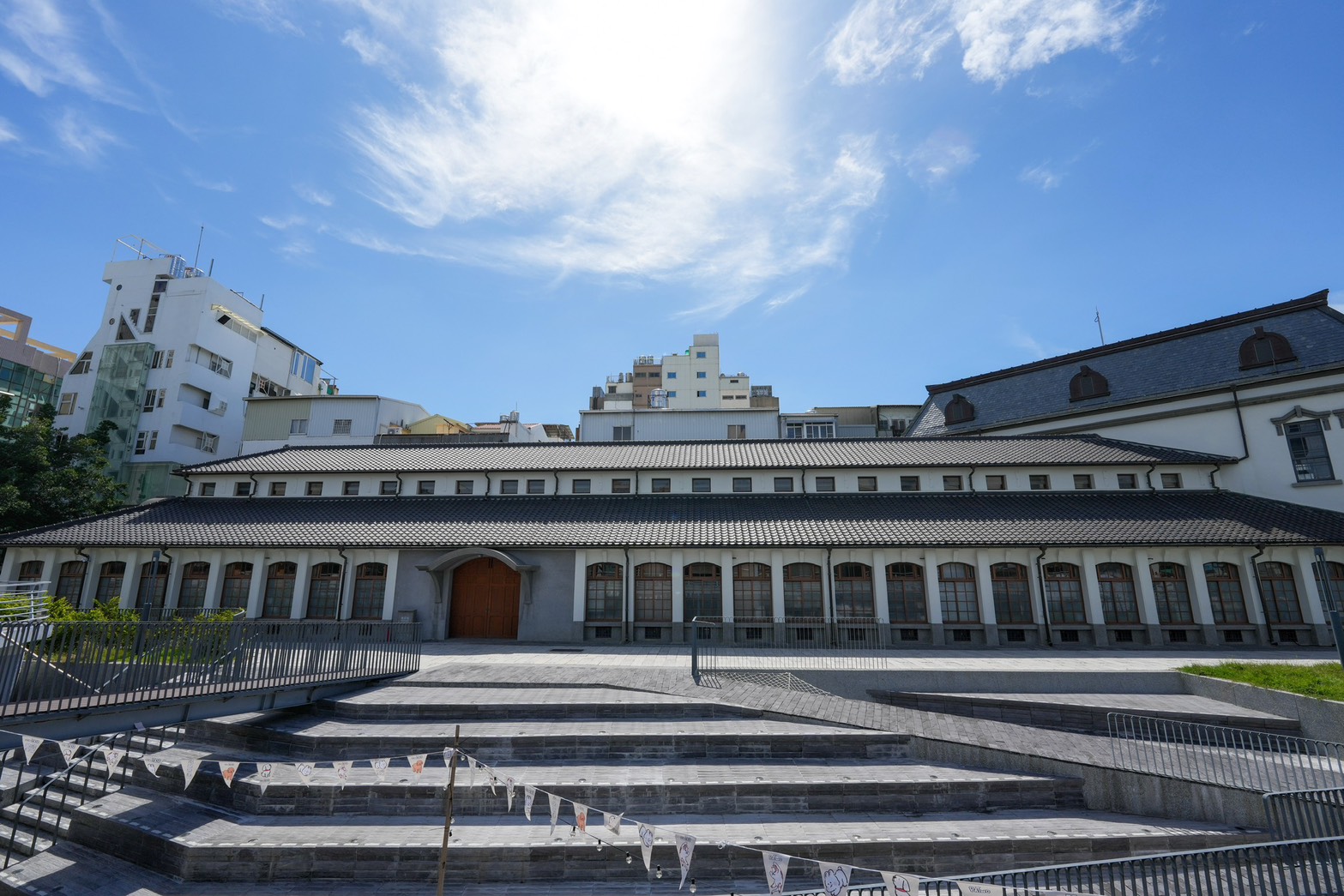 西市場