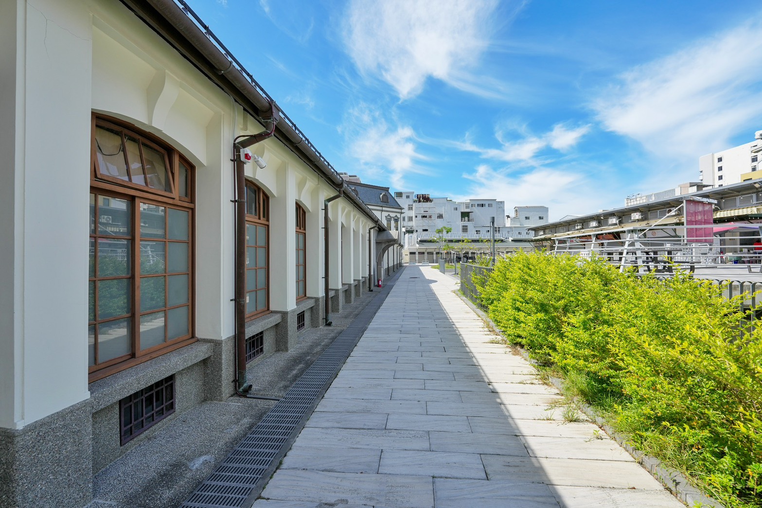 西市場