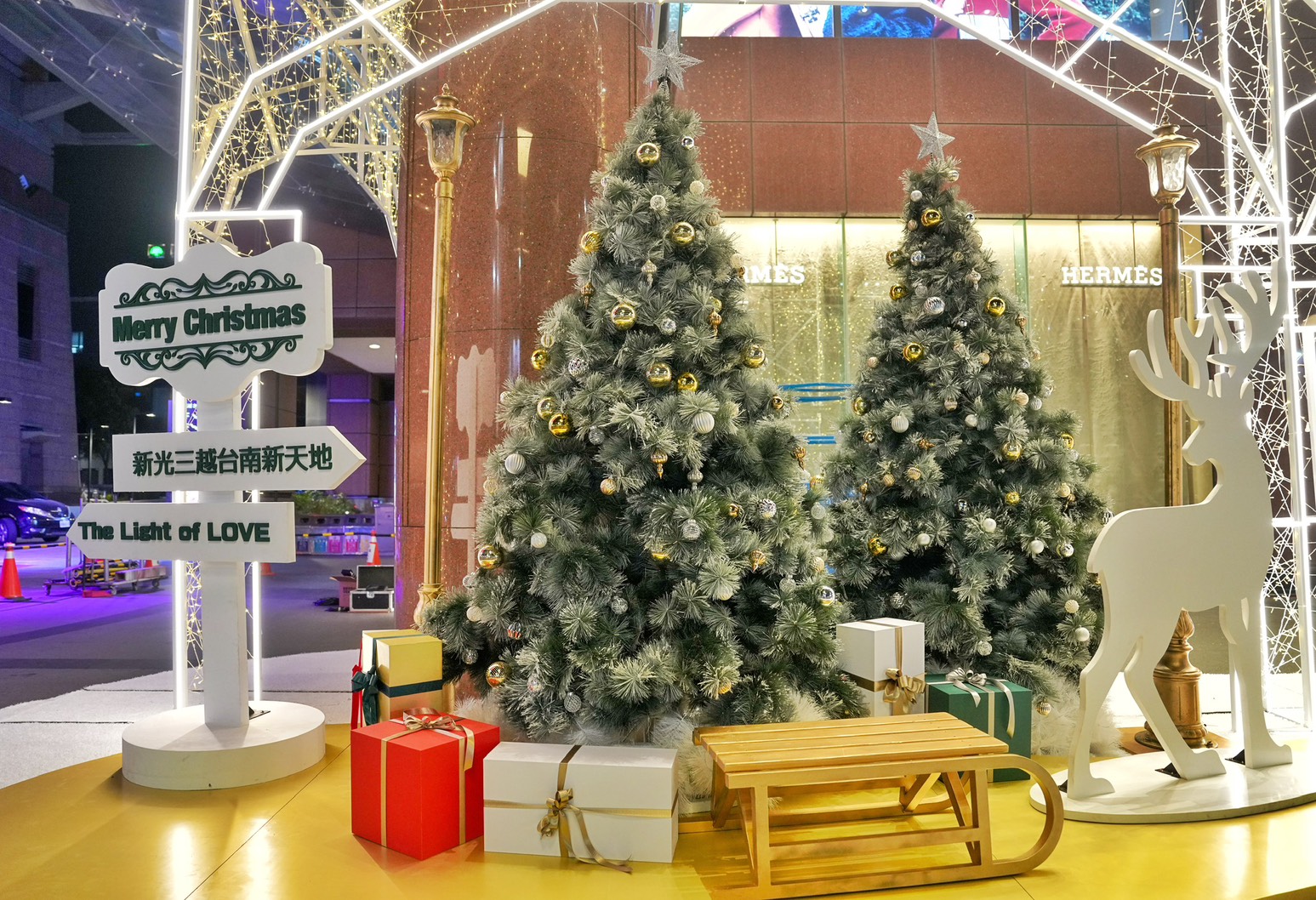 新光三越 台南西門新天地  聖誕樹