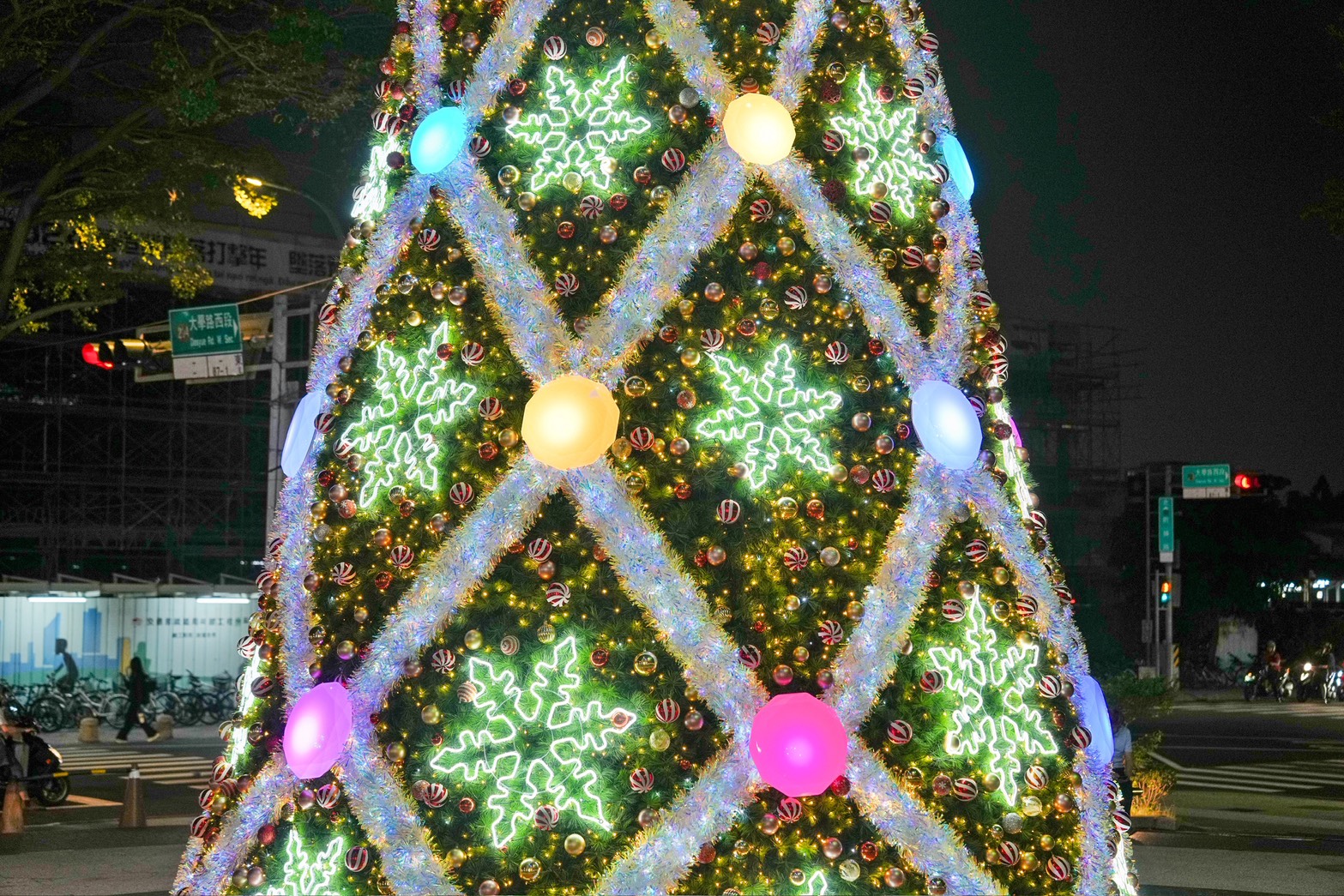 遠東百貨台南成功店