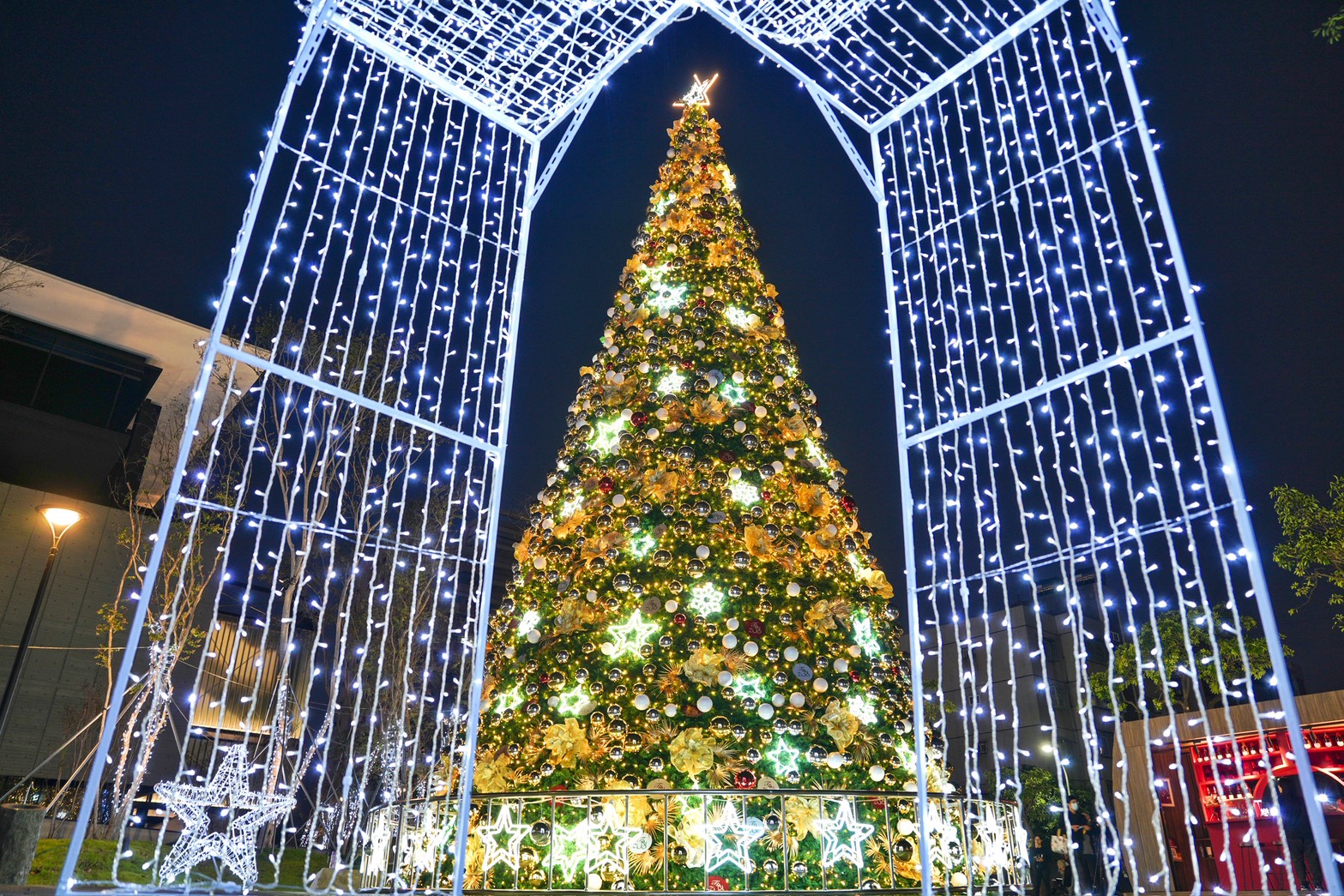 碳佐麻里精品聖誕樹